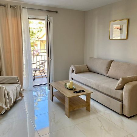 Arian Apartments Аргостолион Екстериор снимка