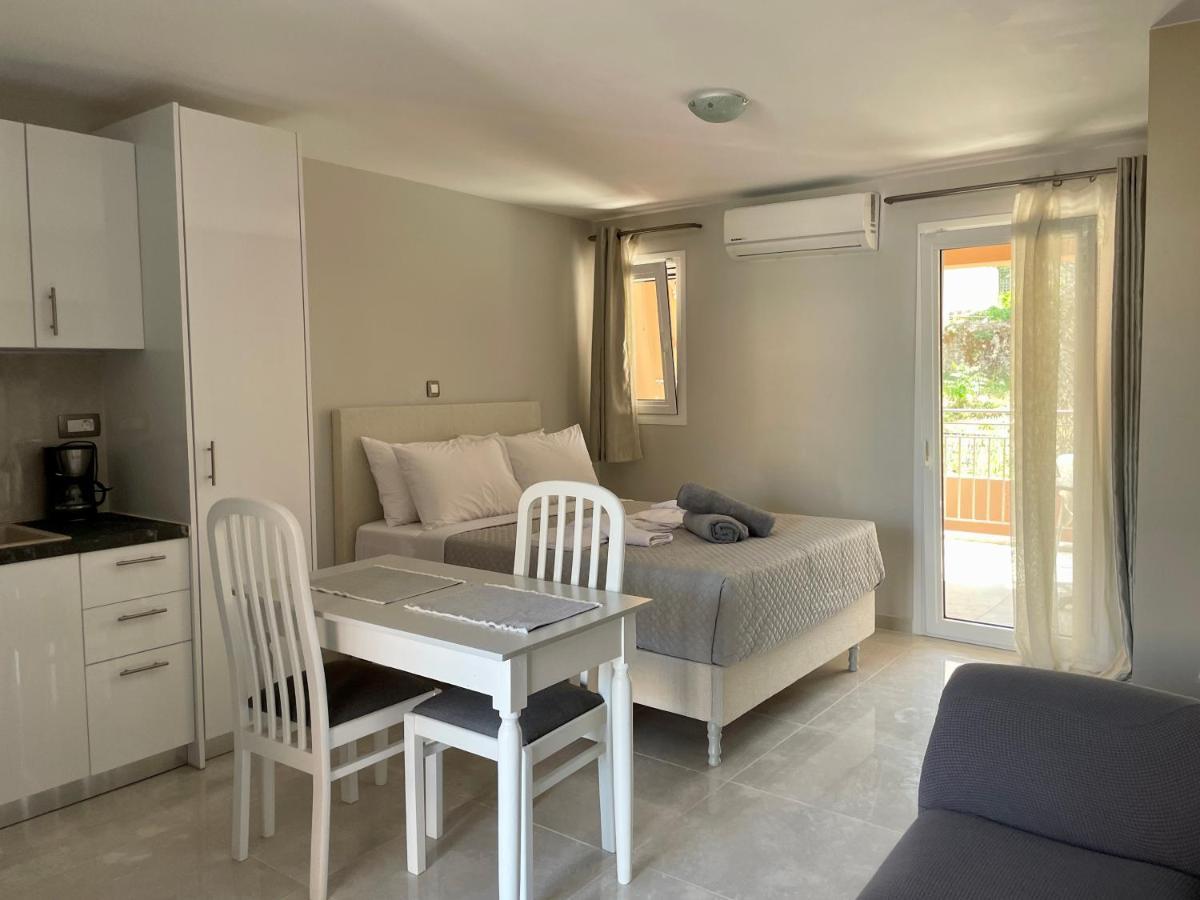 Arian Apartments Аргостолион Екстериор снимка