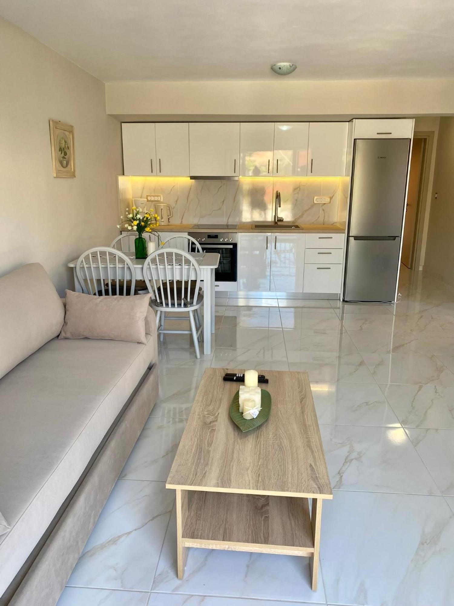 Arian Apartments Аргостолион Екстериор снимка